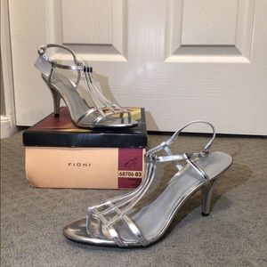 Size 8 silver Fioni heels